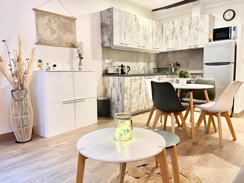 Le Mattoni Lägenhet Menton Exteriör bild